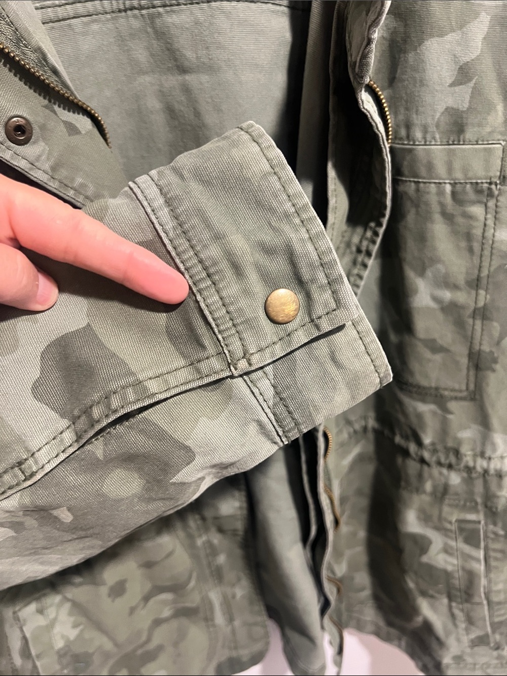 Old Navy Olive Green Camo Utility Jacket Size XL - Picture 3 of 6